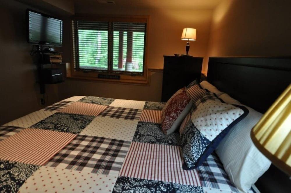 Mountain Harbor #129 4 Bedroom Condo