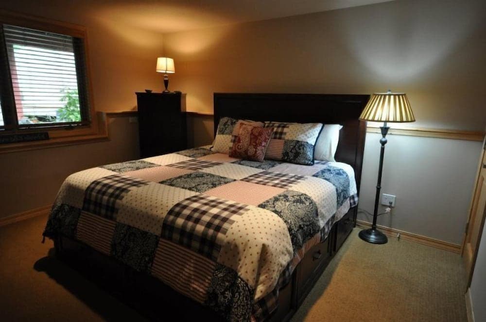 Mountain Harbor #129 4 Bedroom Condo