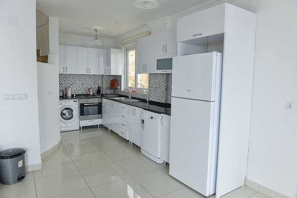 Villa Biba 1 by Lycia Collections