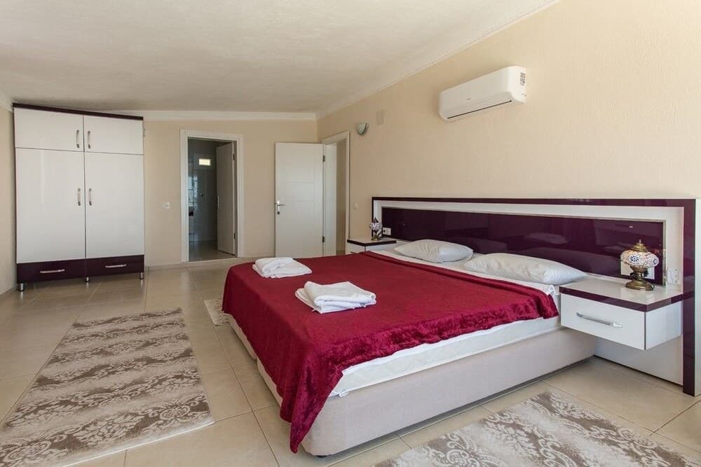 Villa Fusya by Lycia Collections