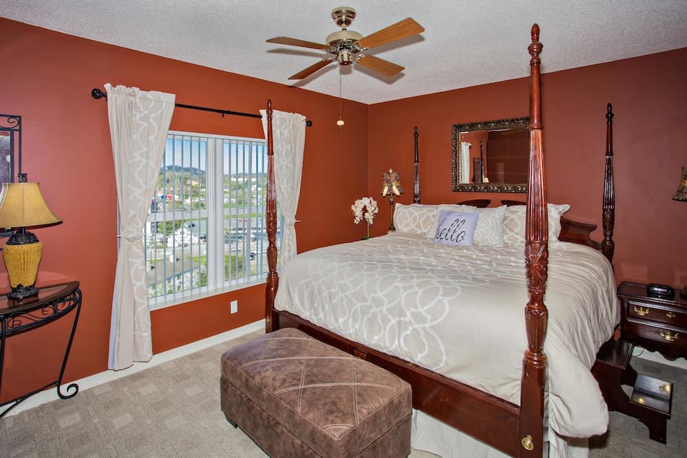 Whispering Pines 223