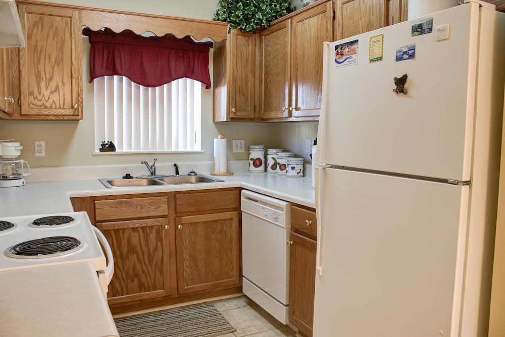 Whispering Pines 424