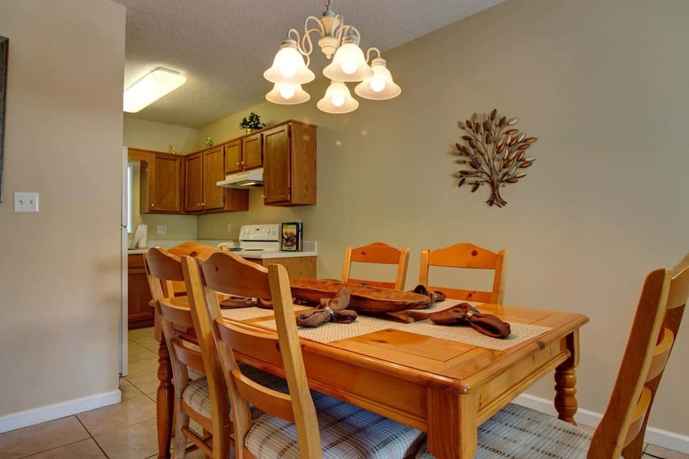 Whispering Pines 423