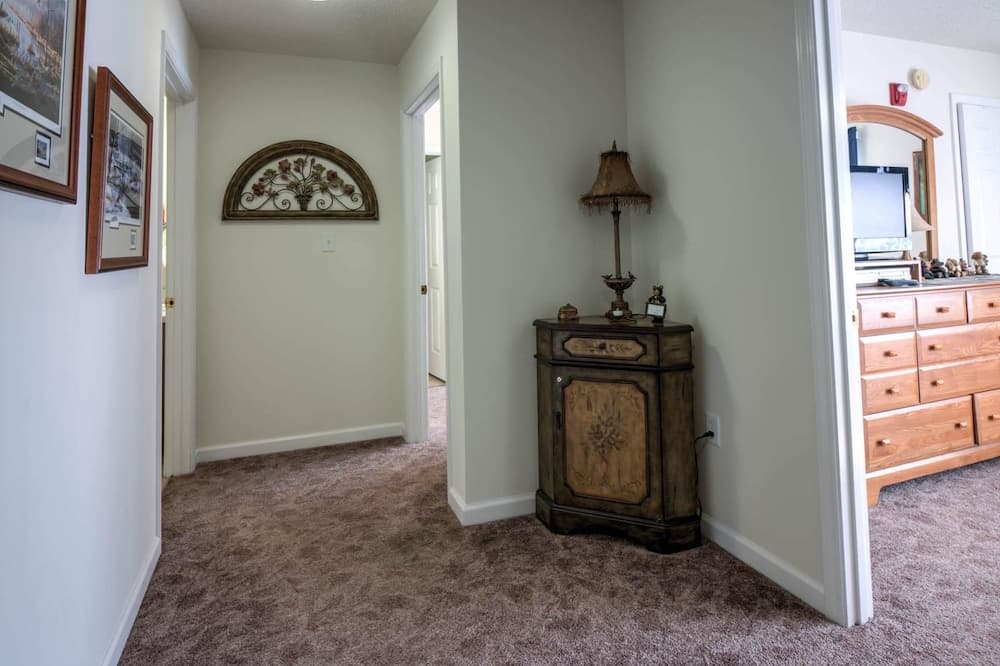 Whispering Pines 654