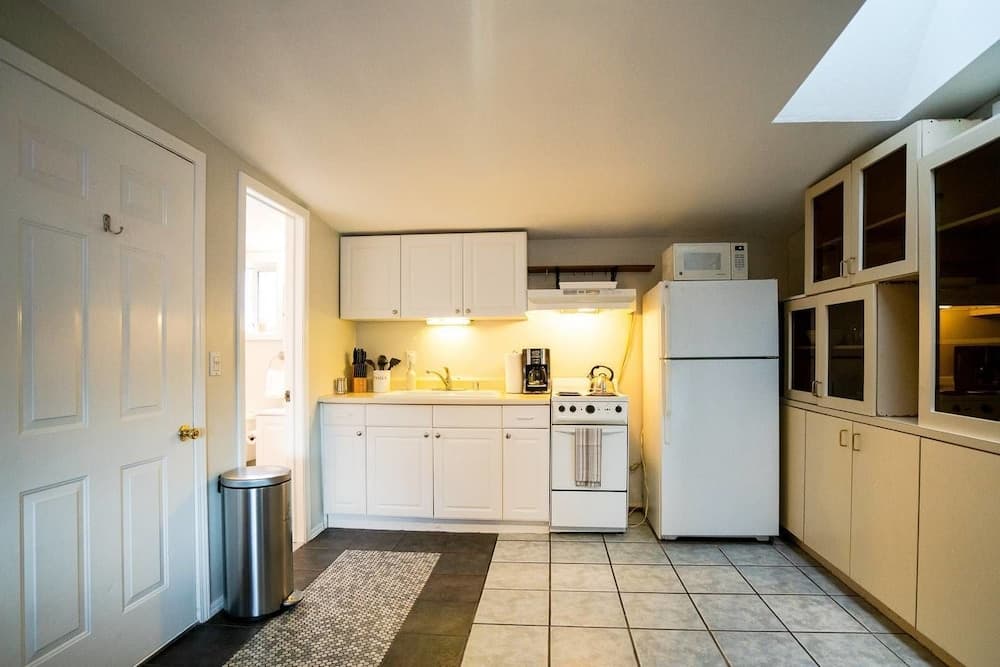 Sophisticated City Escape near DU