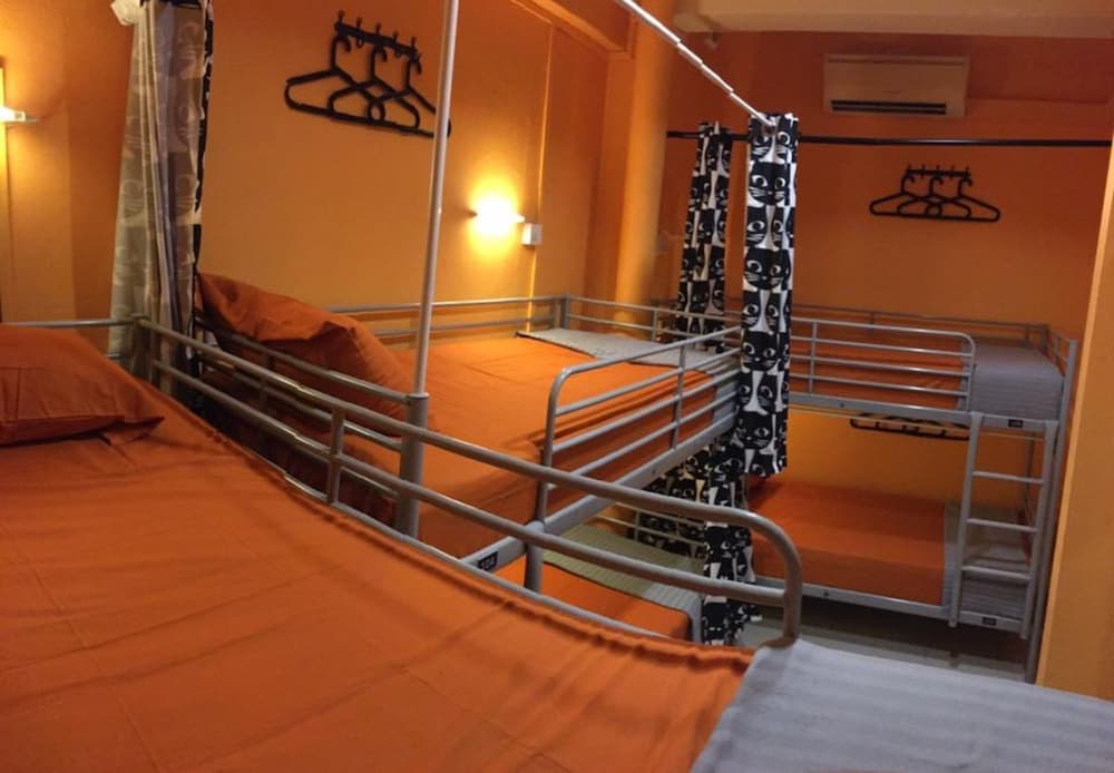 Century Service World - Hostel