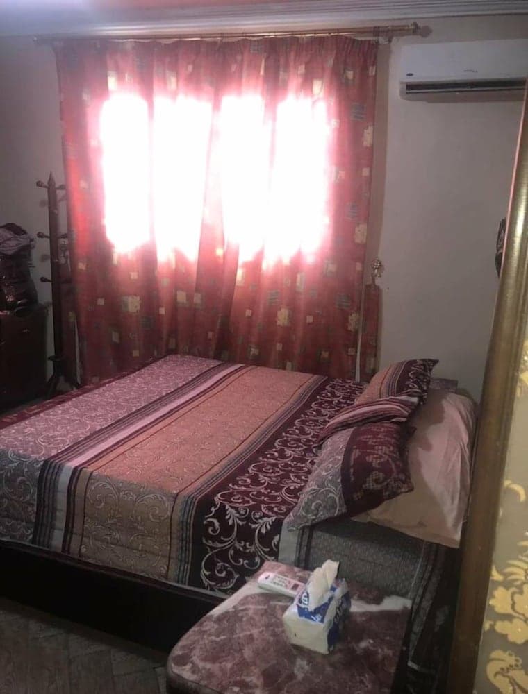 Pyramid Rise Apartments