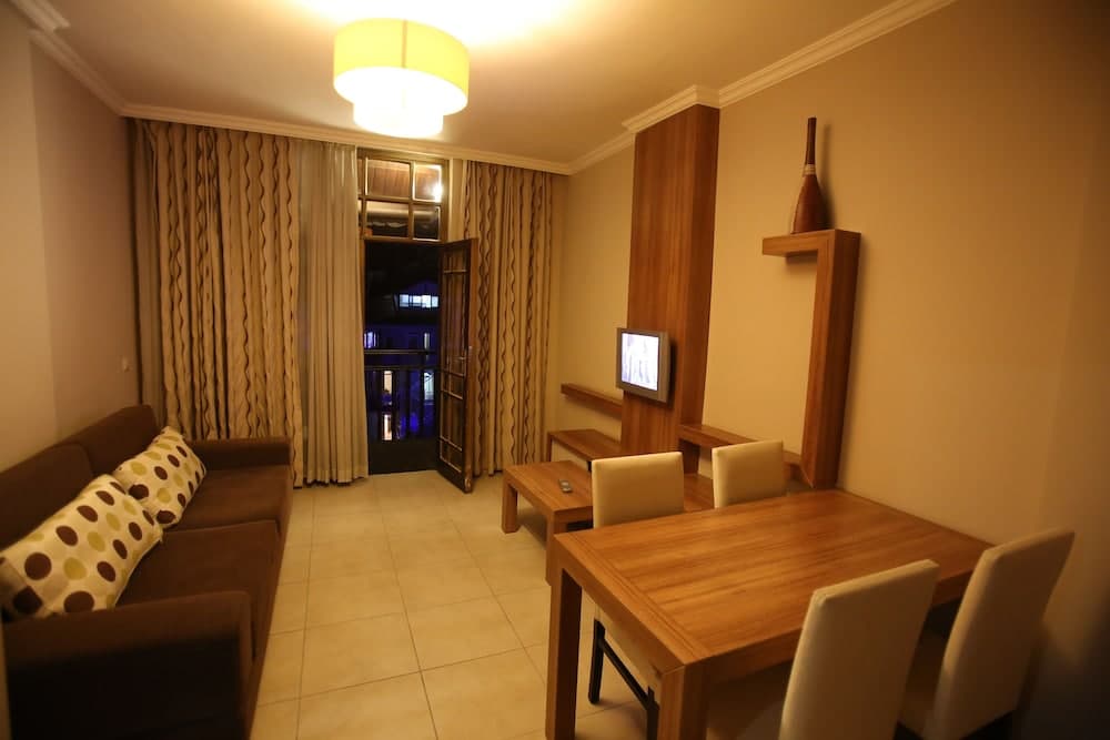 Melissa Moment Apart