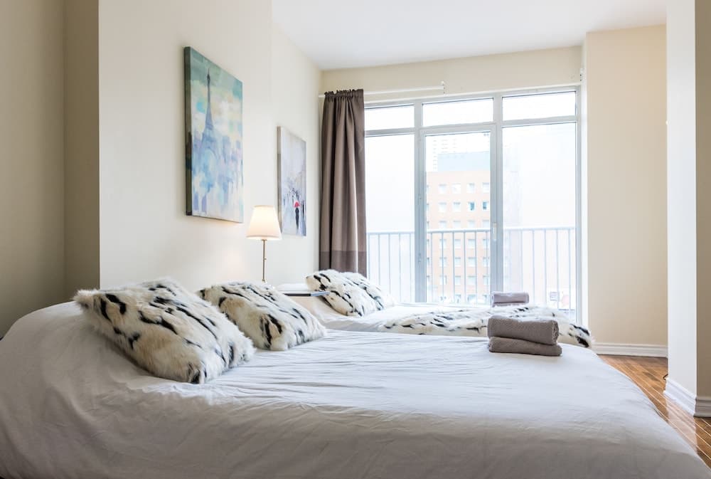 Airy Downtown Apartments by Nuage