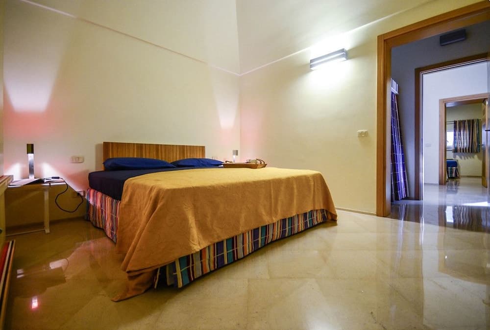 Residence Cala Paura - Vecchio Frack