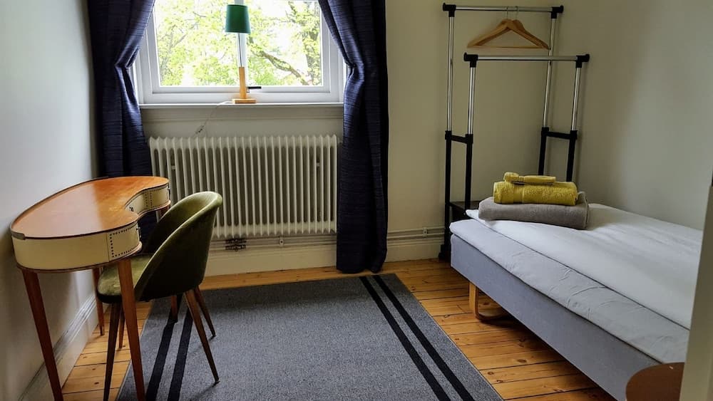 Hagbackens Gård Bed & Breakfast