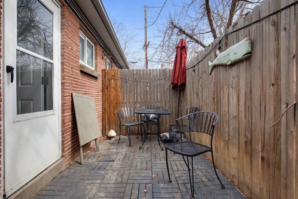 The Wash Park Getaway Private Patio