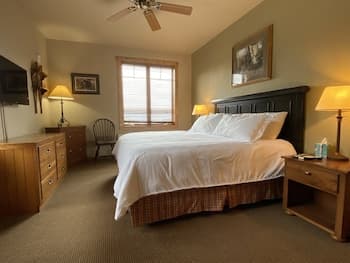 Morning Eagle #301 3 Bedroom Condo