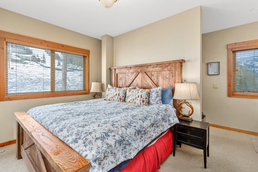 Black Diamond 3 Bedroom Condo