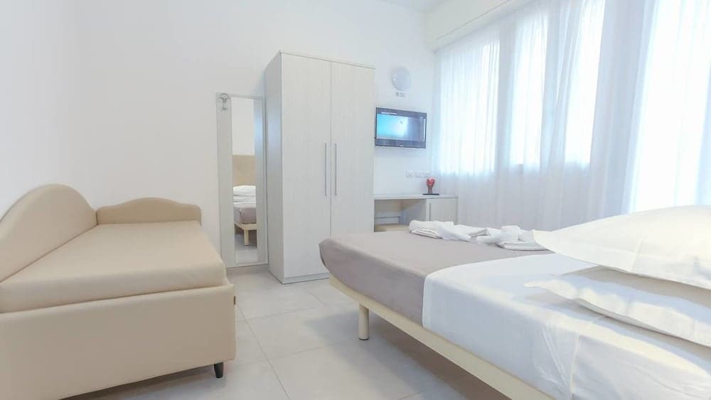 Hotel Tourist Meuble