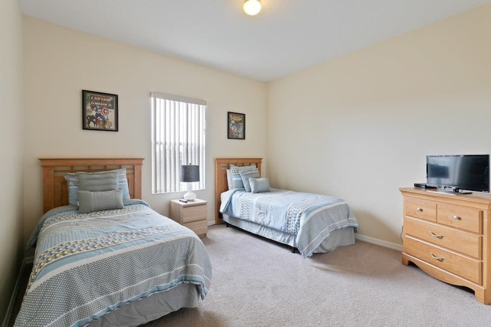 5BR Pool Home in Tuscan Hills by SHV-730