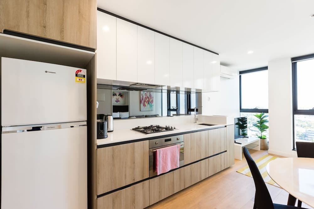 Tori, 1BDR Southbank Apartment