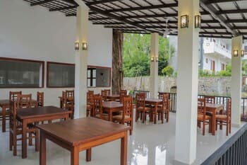 Illamperuma Villa Holiday Home