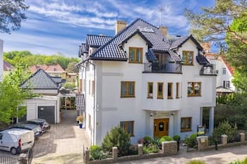 Willa 4 Pory Roku Uznam