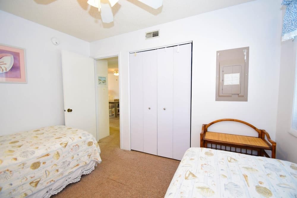 Blaire Isle 101N 2 Bedroom Condo by RedAwning