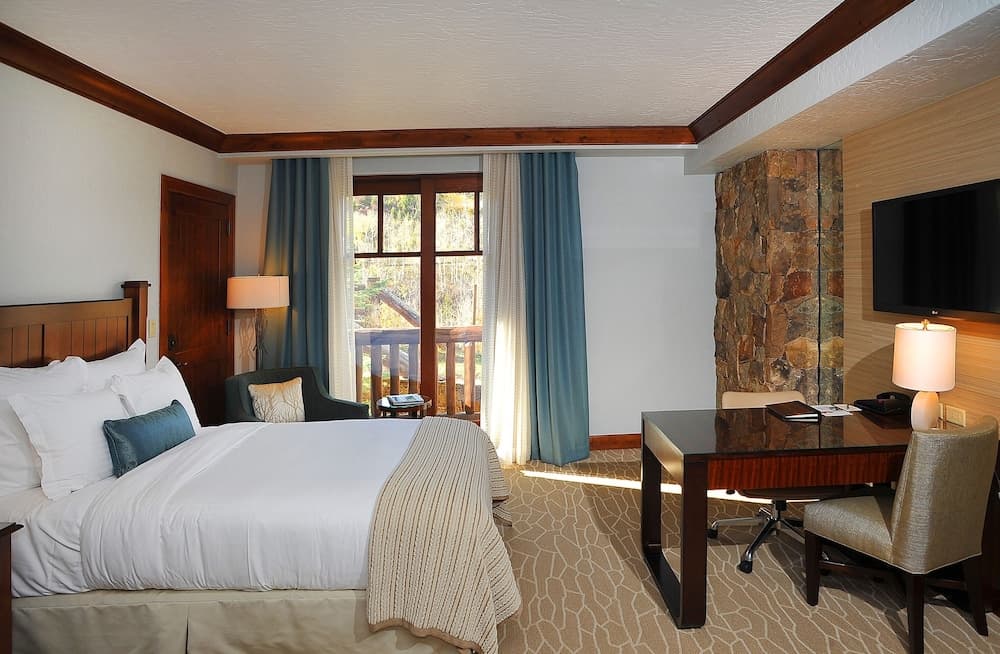 Ritz Carlton Bg Residentail St #327/328 2 Bedroom Condo by RedAwning