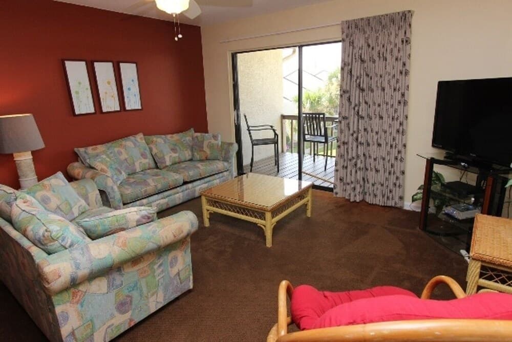 Blue Surf 12b 2 Bedroom Townhouse by RedAwning