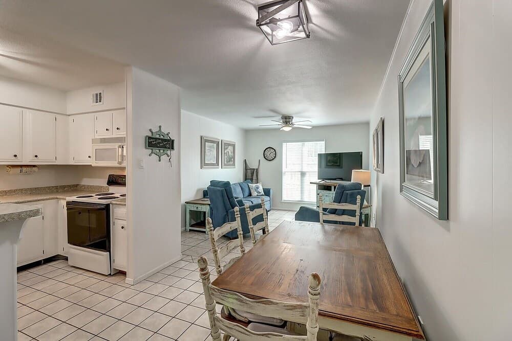 Mustang Isle 2 Bedroom Condo by RedAwning