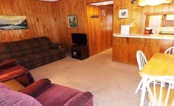 2nd floor Pompano Condo Near Beach by Redawning