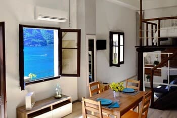 Altido Grandpa Rock House