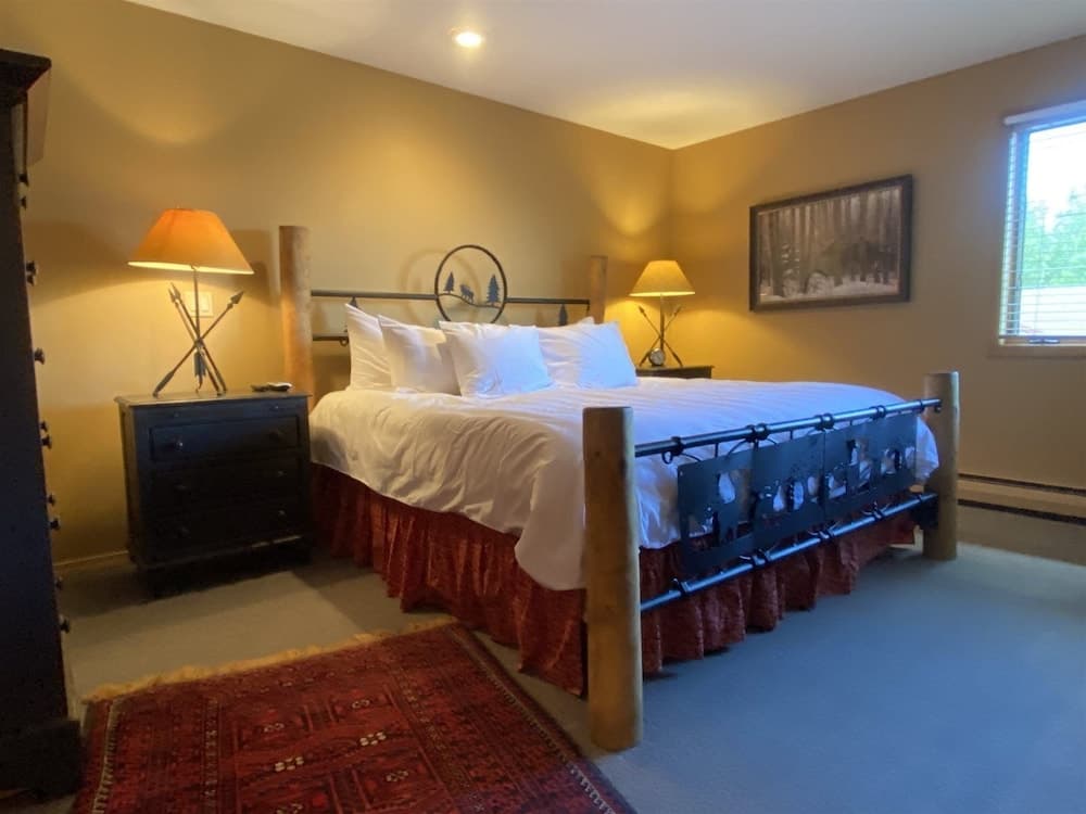 Mountain Harbor #137 3 Bedroom Condo