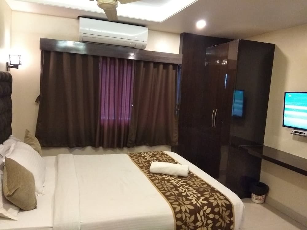 JK Rooms 127 Hotel Parashar Check In