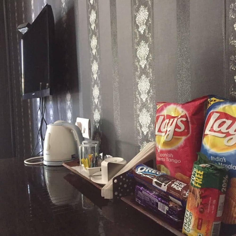 JK Rooms 143 Amazone Holiday Guest House