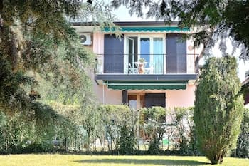 Apartment Bardolino With Lake View