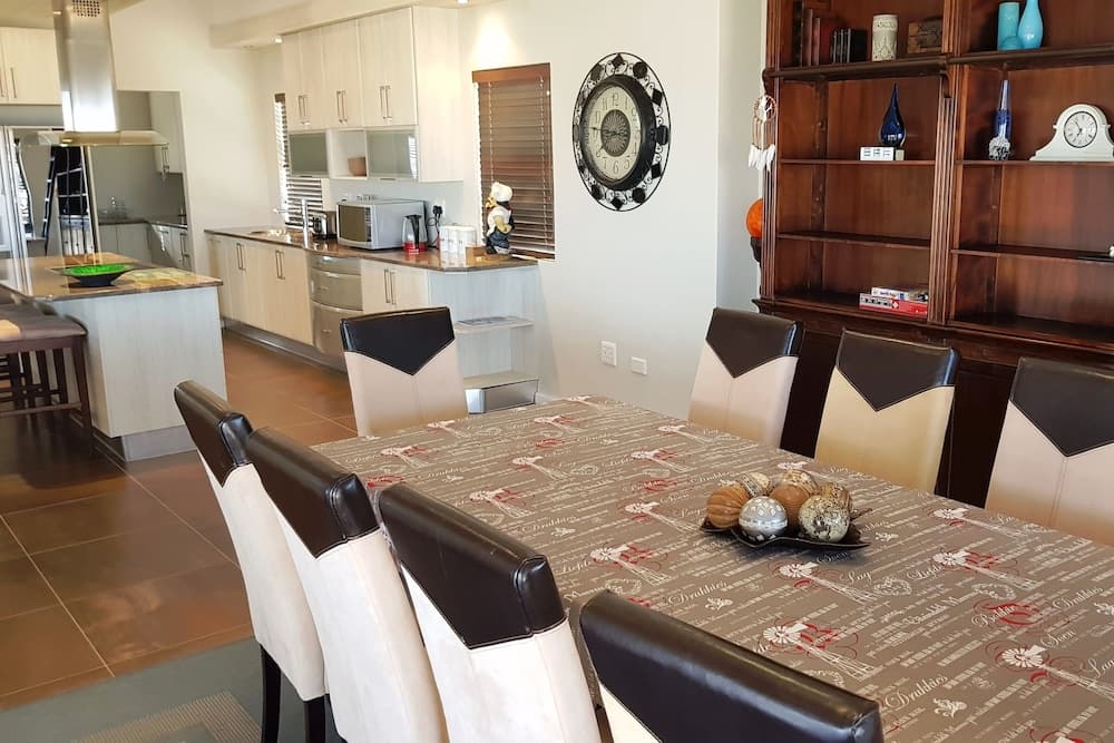 Bayview 8 Sleeper Langebaan