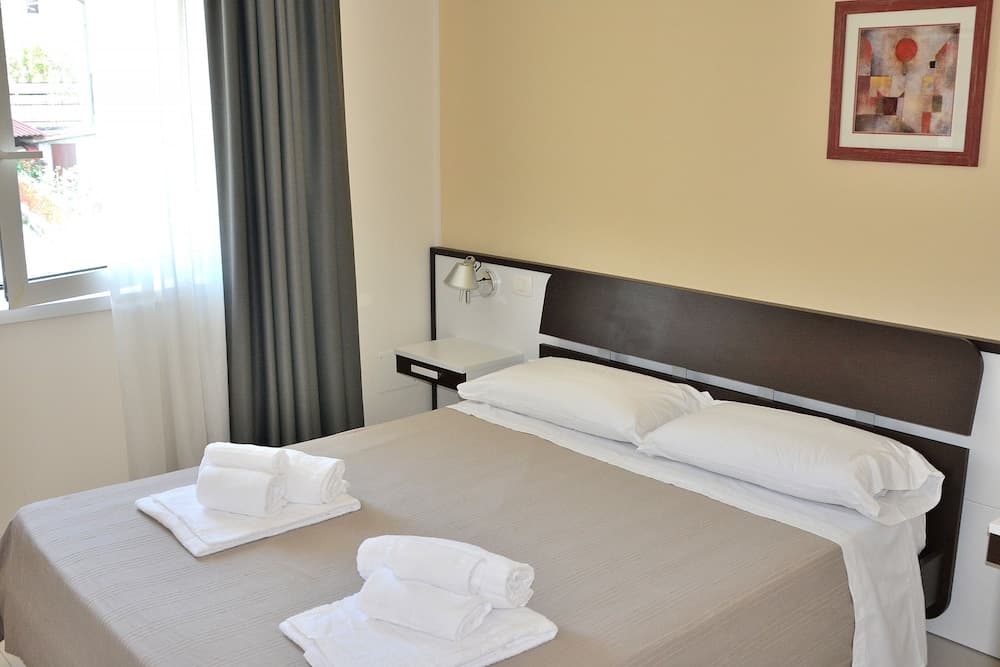 Cà Gardesana With Pool