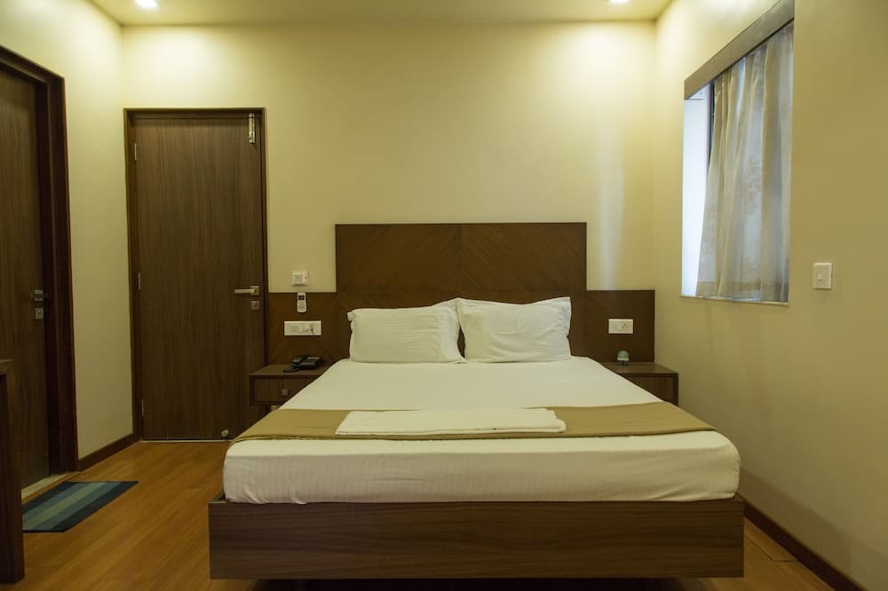 JK Rooms 137 Majestic Annexe