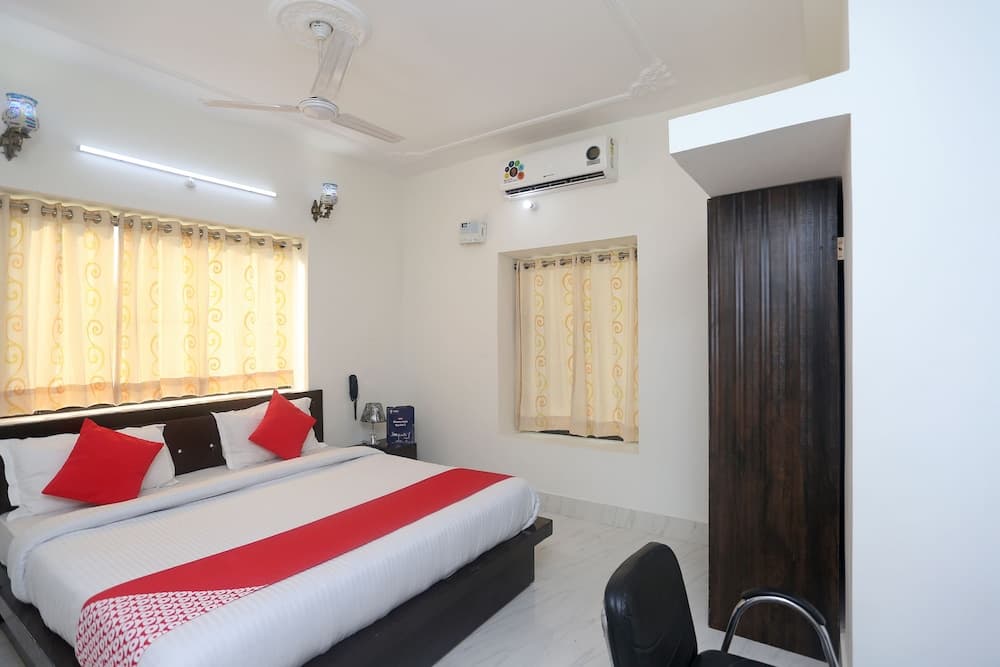 OYO 18301 Hotel A-one