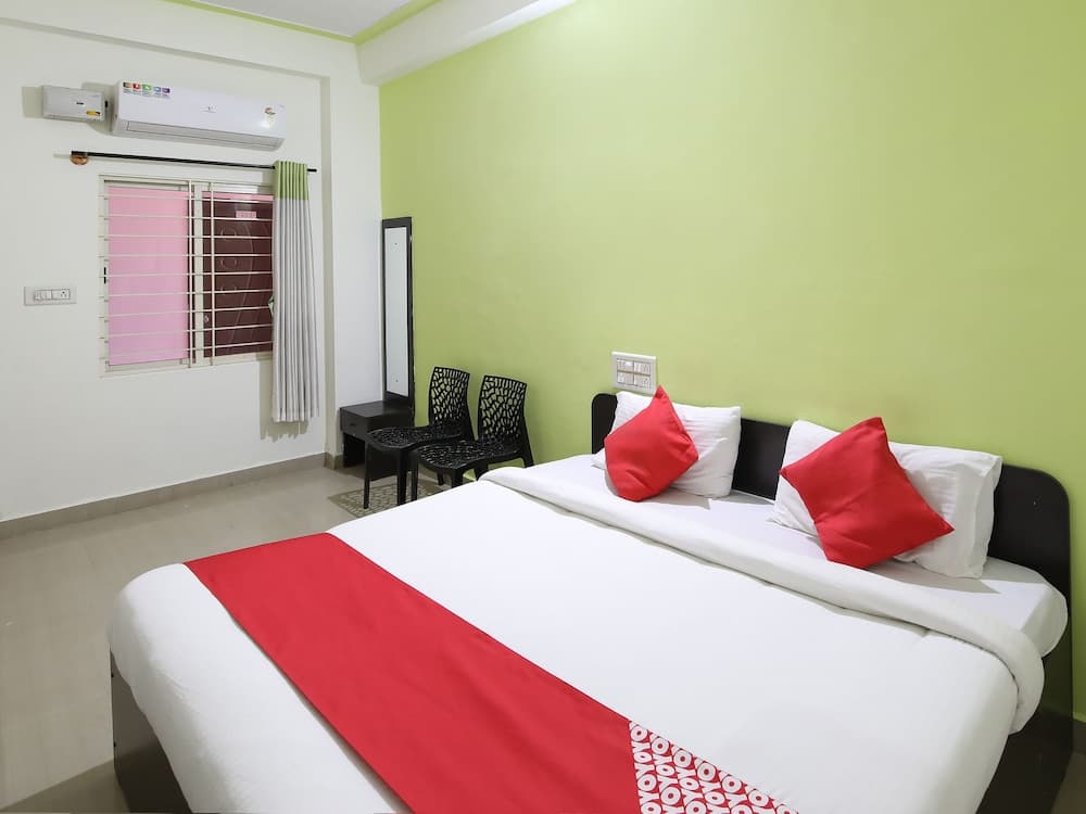 OYO 18929 Karanji Residency