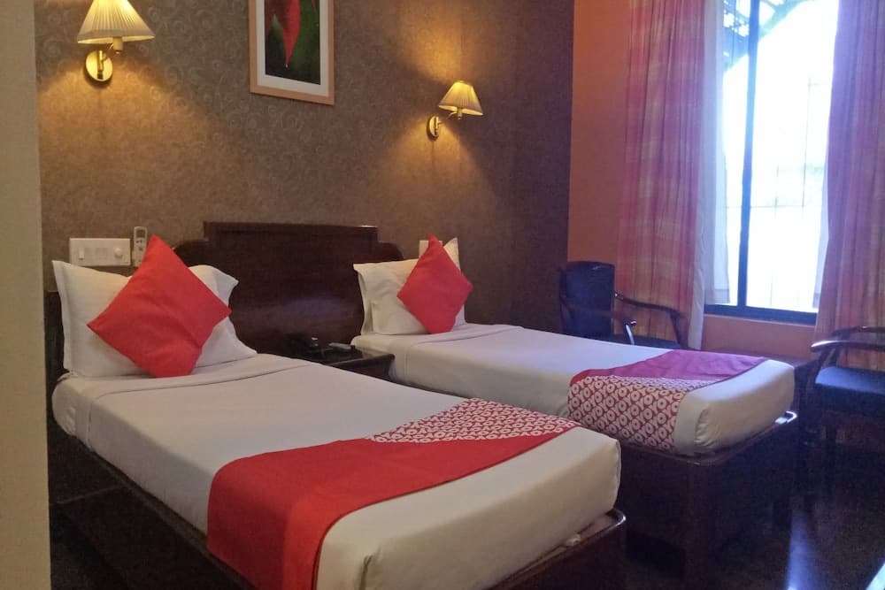 OYO 22875 Deliza Residency