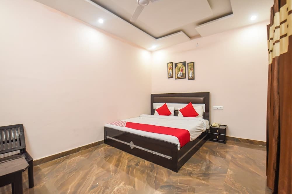 OYO Flagship 13855 Hotel Green Hills