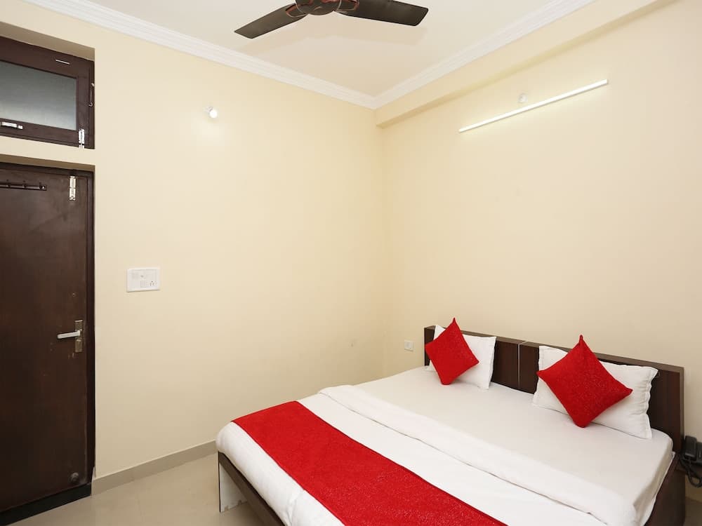 OYO 23090 Hotel Mani Bhai Patel