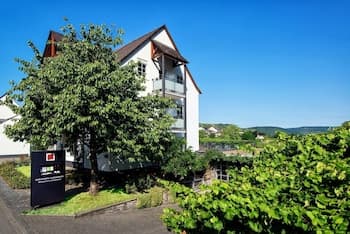 Weingut & Gästehaus Christoph Clüsserath