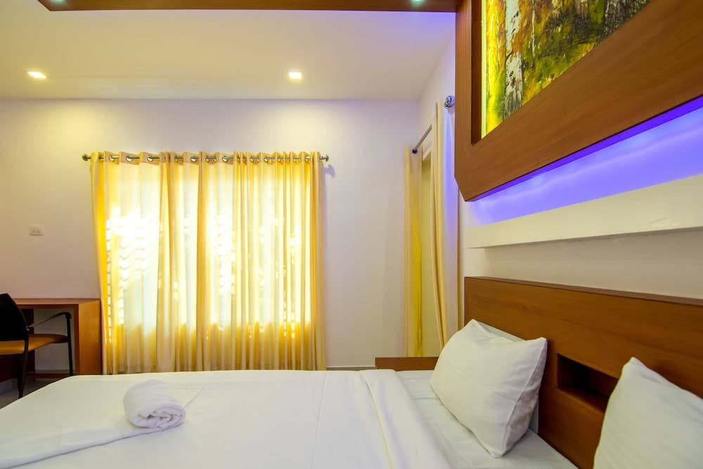 Edakkal Village Resort