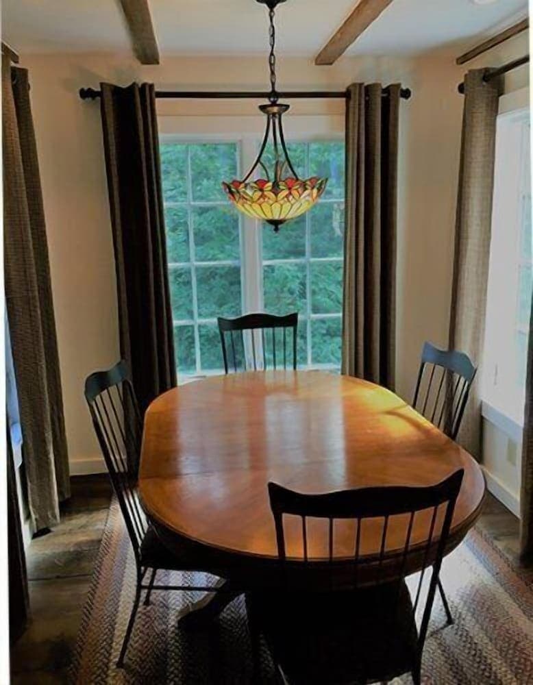 Unique Barn-style 3 Br Private 3 Bedroom Home