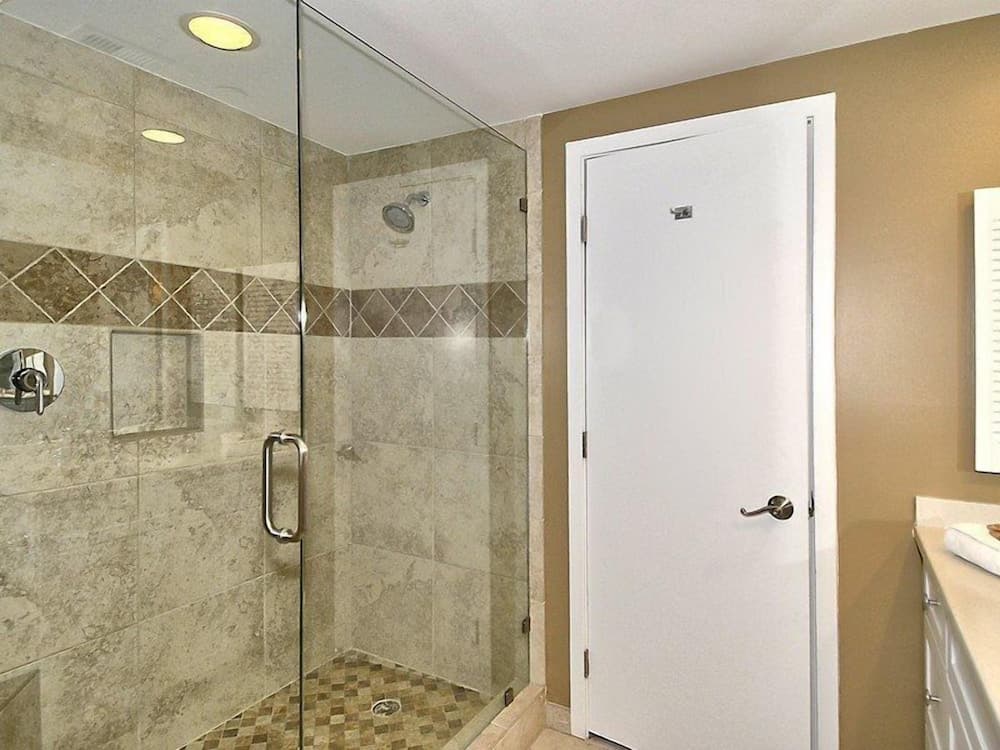 Barrington Court 311