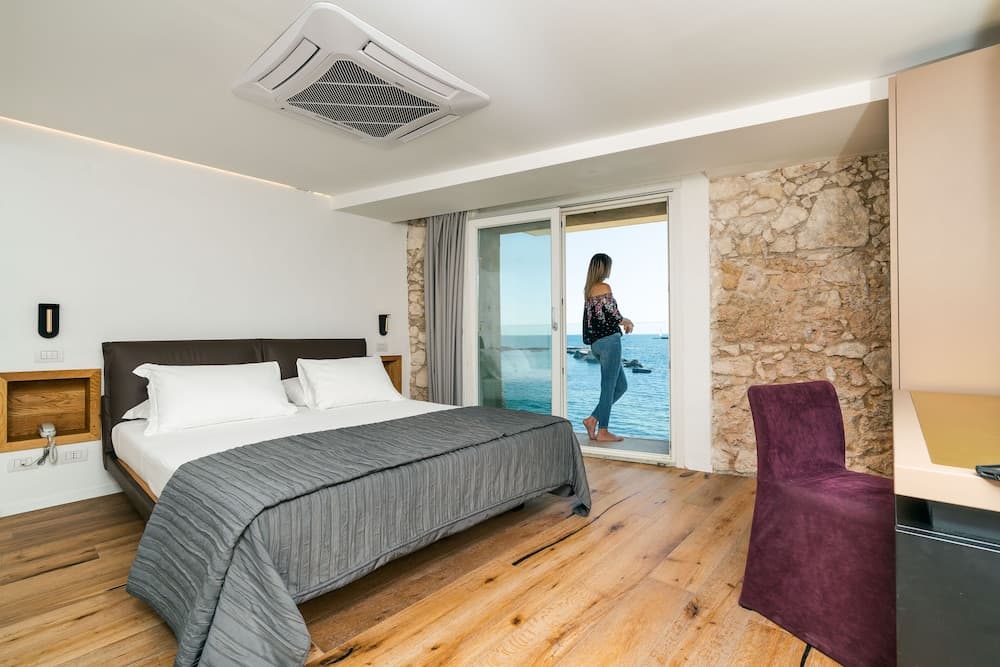 Re Dionisio Luxury Suites