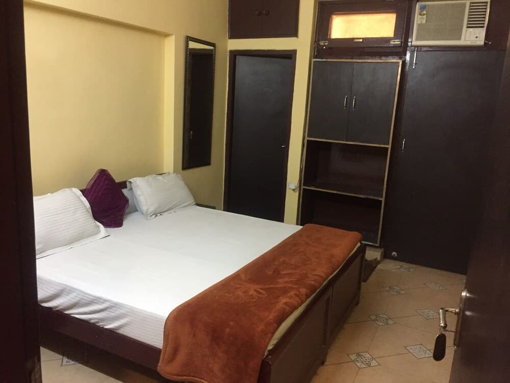 Ashu Villa Guest House