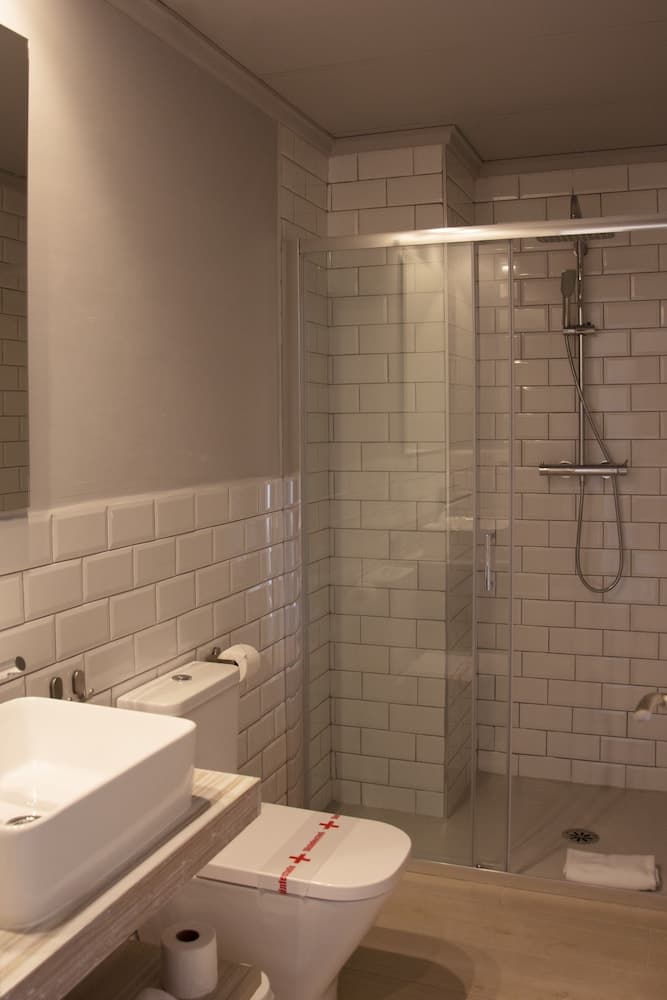 You & Co. Saler Beach Boutique Hotel