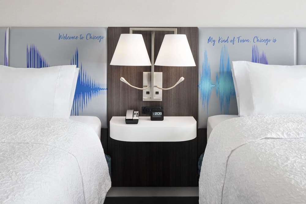 Hampton Inn & Suites Bridgeview Chicago