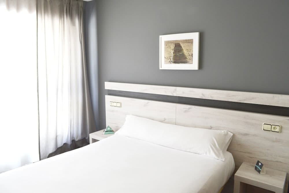 Hostal Alda Puerta Coruña